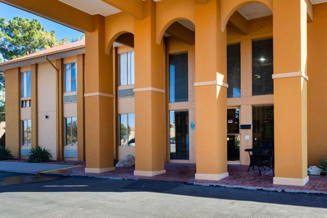 Mesilla Valley Days Inn & Suites Las Cruces Exteriér fotografie